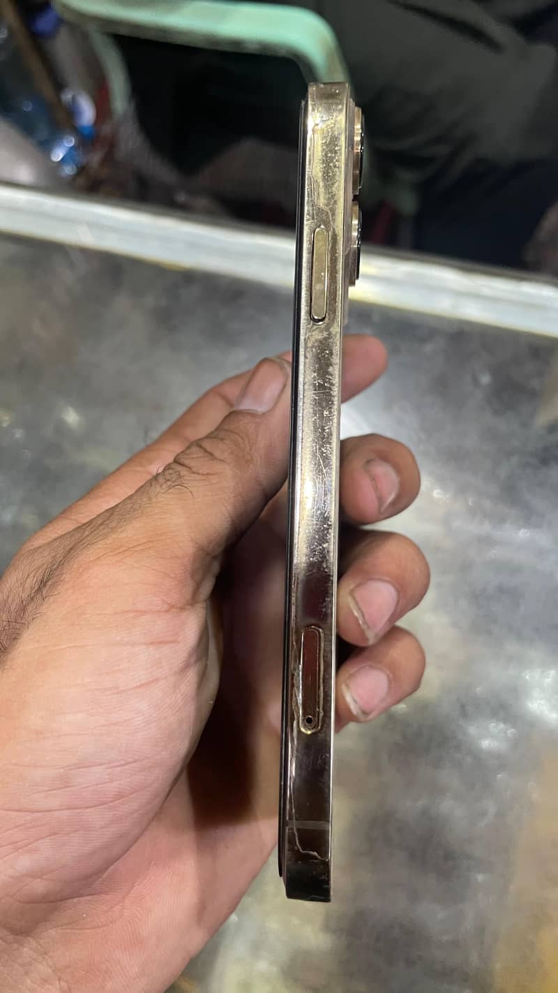 Iphone xr converted into 13pro 5