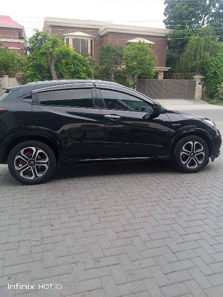 Honda Vezel 2015 6