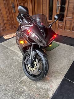 yamaha R1