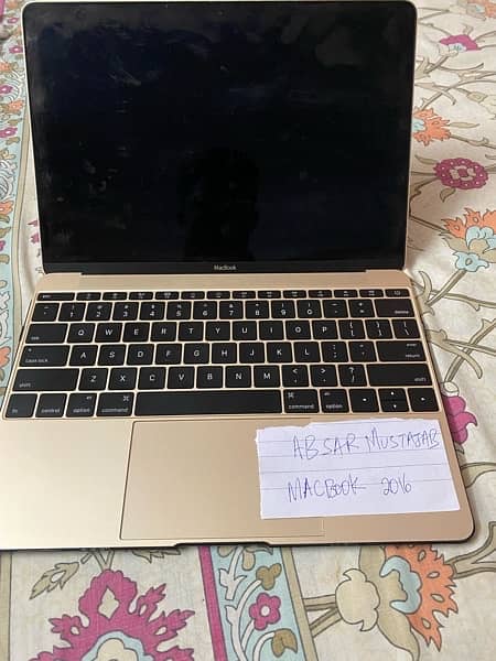 MacBook 2016 immaculate condition self purchased from USA 2