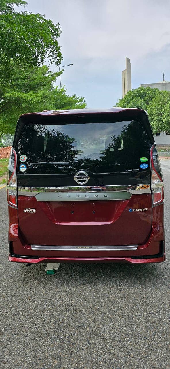 Nissan Serena E-Power Highwaystar V 2019  Model 3