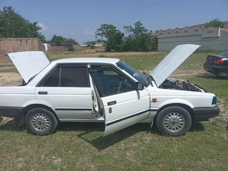 Nissan Sunny 1988 2