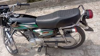 honda 125 black colour neat clean orignl condion .