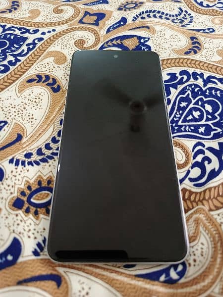 infinix smart 8 condition 10 /10 on mobile urgent sale 2