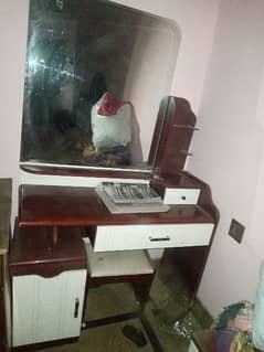 Beautiful Dressing Table is For Sale on Reasonable Price