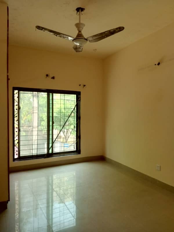 5 Marla Upper Portion For Rent In Johar Town J-3 Block 7