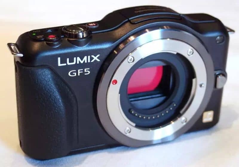 PANASONIC LUMIX GF5 CAMERA 2