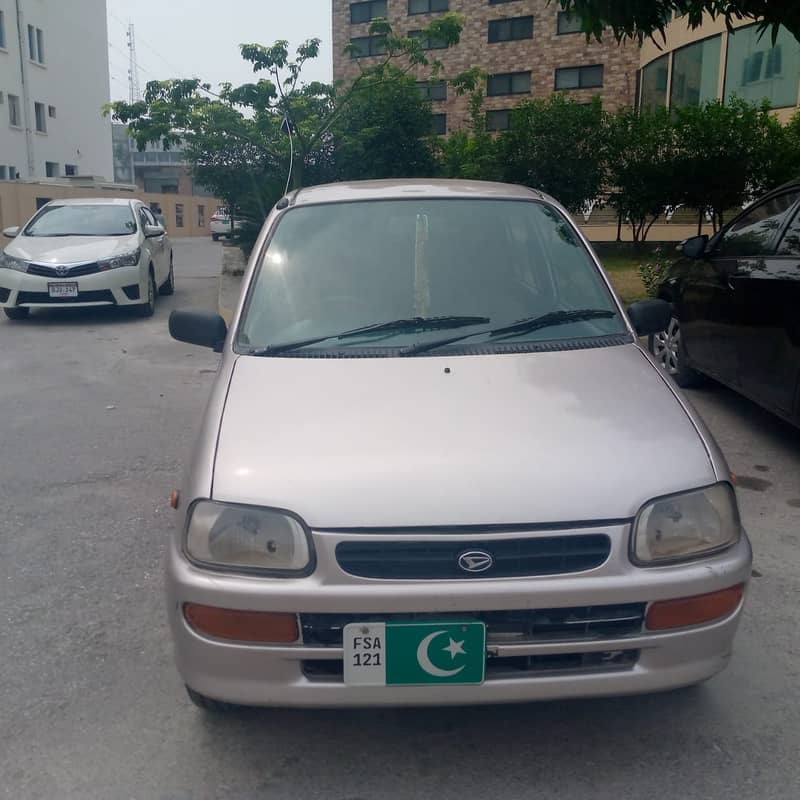 Daihatsu Cuore 2003 3