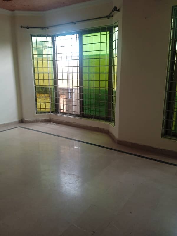 40*80 upper portion For Rent in G14 Islamabad 7