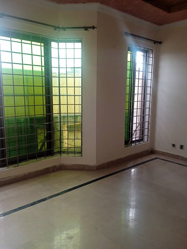 40*80 upper portion For Rent in G14 Islamabad 8