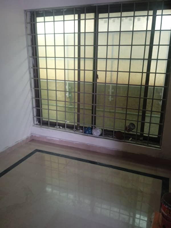 40*80 upper portion For Rent in G14 Islamabad 10