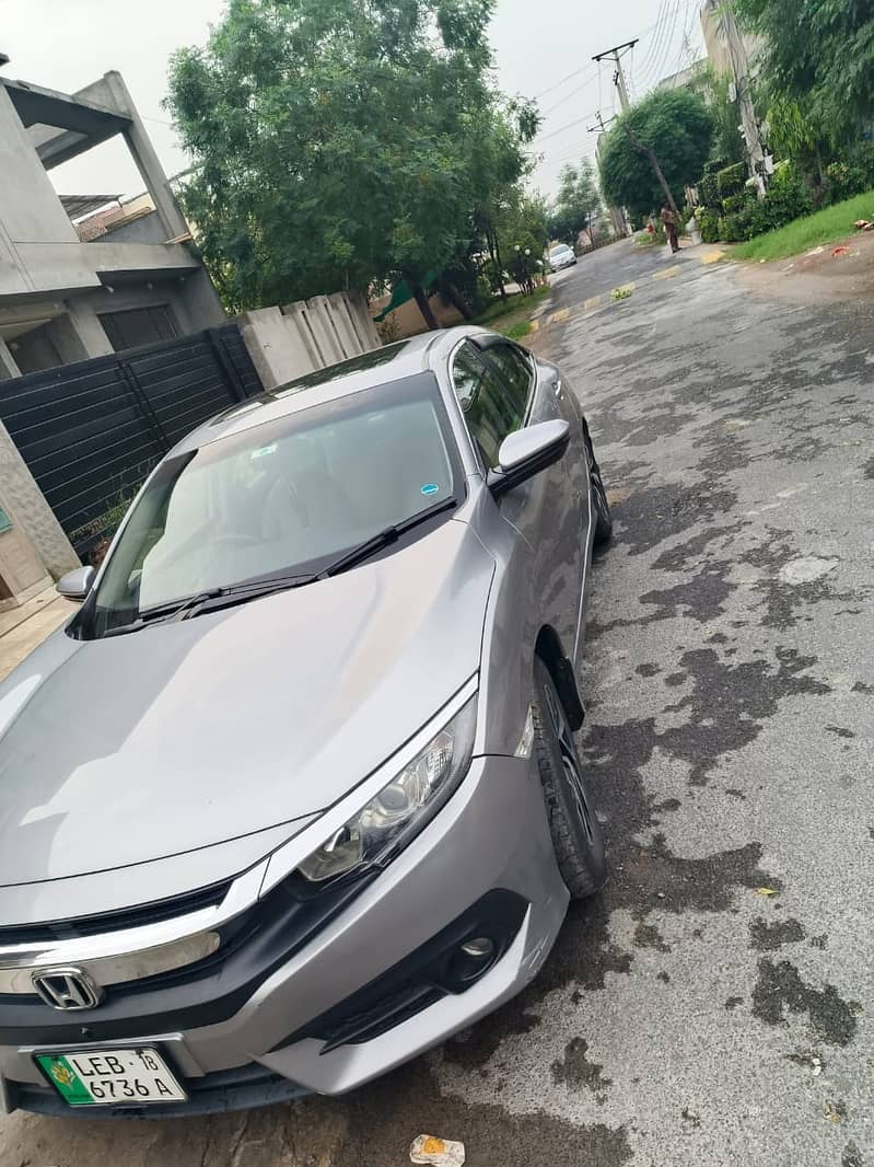 Honda Civic Oriel 1.8 i-VTEC CVT 2018 1