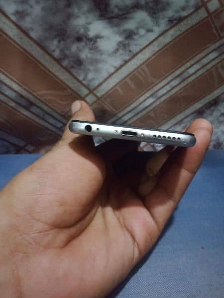 Iphone 6 non PTA 5