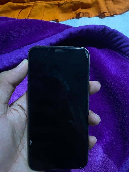 iphone xs for sell condition 10 by 10 bettery healthy 79% GB 64 5