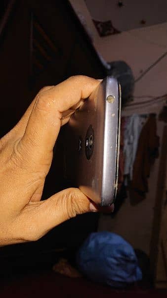 moto E5 2/16 8/10 condition. . no fault 4