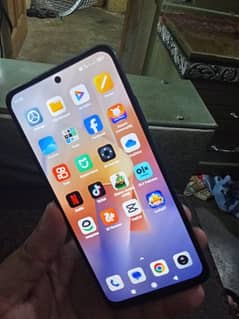 Redmi note 11 without box and charger back litl crack 4gb 128gb in Hvn 0