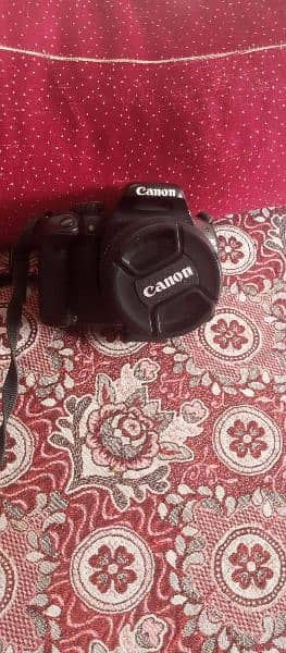 Canon D550 DSLR Camera 2