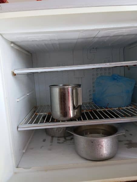 Dawlance Refrigerator For Sale 4