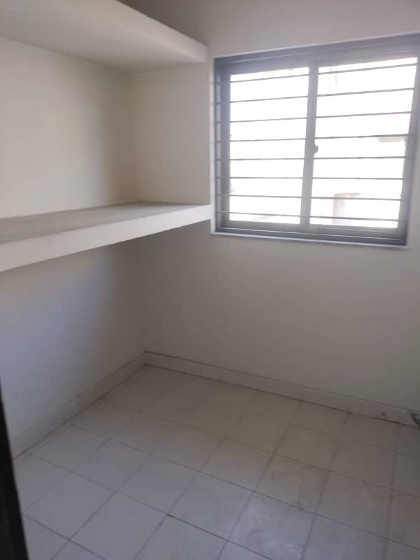 10 Marla 3 Bedroom House for Sale in Askari -11 Lahore. 9