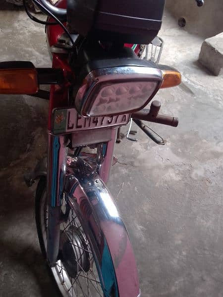 Honda CD 70 3