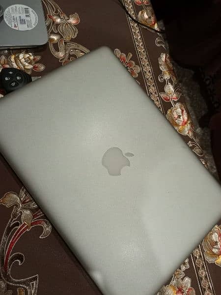 Mac book pro 2012 mid for sale 4