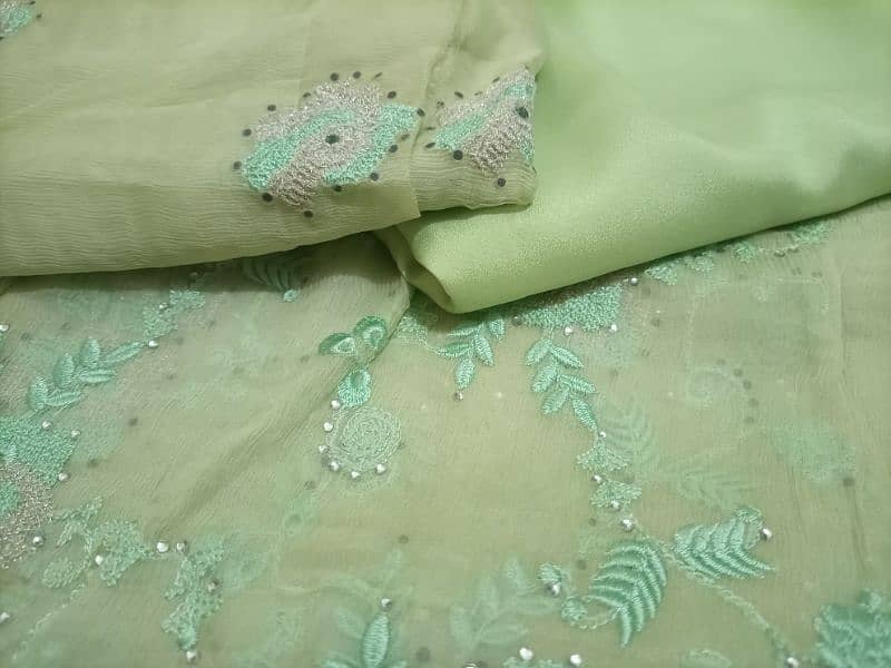 Mukesh Chiffon Khaddar Cotton Embroidery Dress 3 piece 5