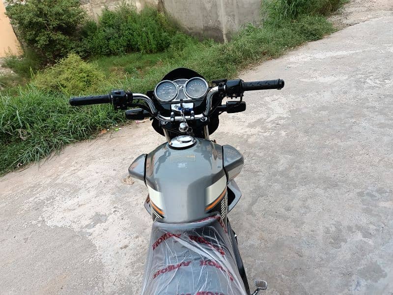 Honda CB150f Special Edition 
Model 2023
Applied for 
Condition Good 12