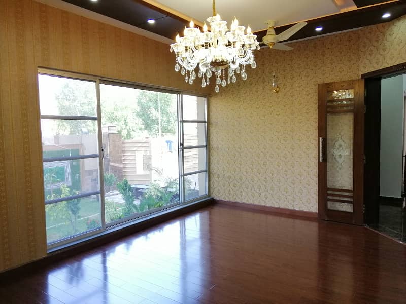 A BEAUTIFUL 1 KANAL LOWER PORTION FOR RENT IN JANIPER BLOCK SECTOR C BAHRIA TOWN LAHORE 3