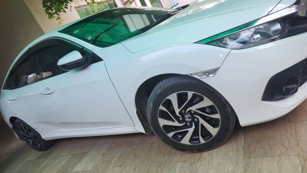 Honda Civic VTi Oriel Prosmatec 2018 Red Meter 2