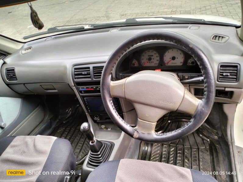 Suzuki cultus VXR model December 2005 6