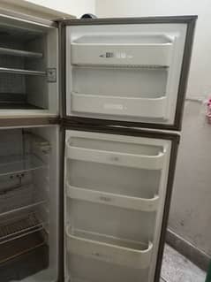 Dawnlance refrigerator in Geniun condition mint condition