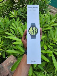 Samsung Galaxy Watch 6 [just box open] 0