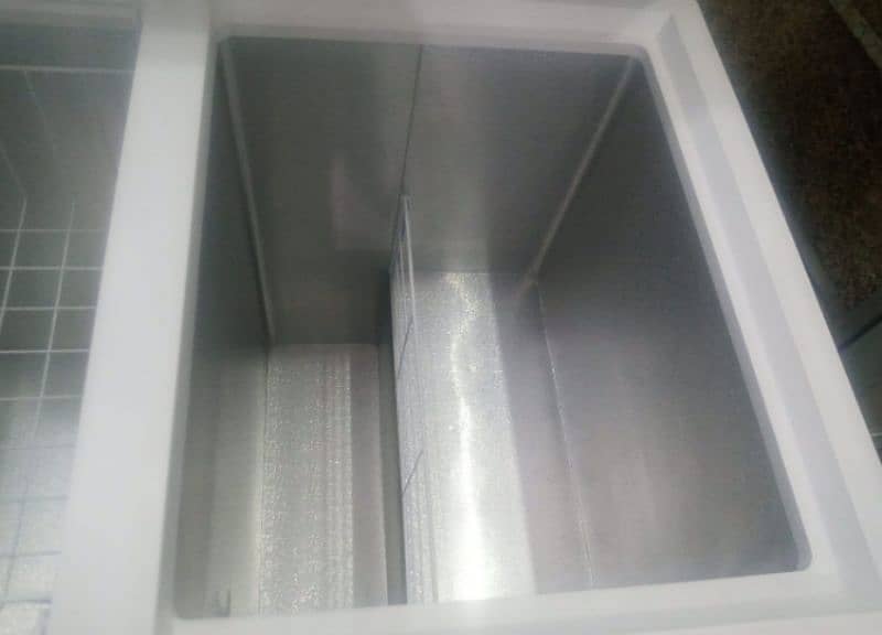 Haier freezer Model HDF-325ES 1