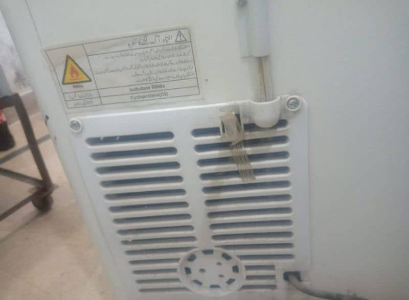 Haier freezer Model HDF-325ES 3