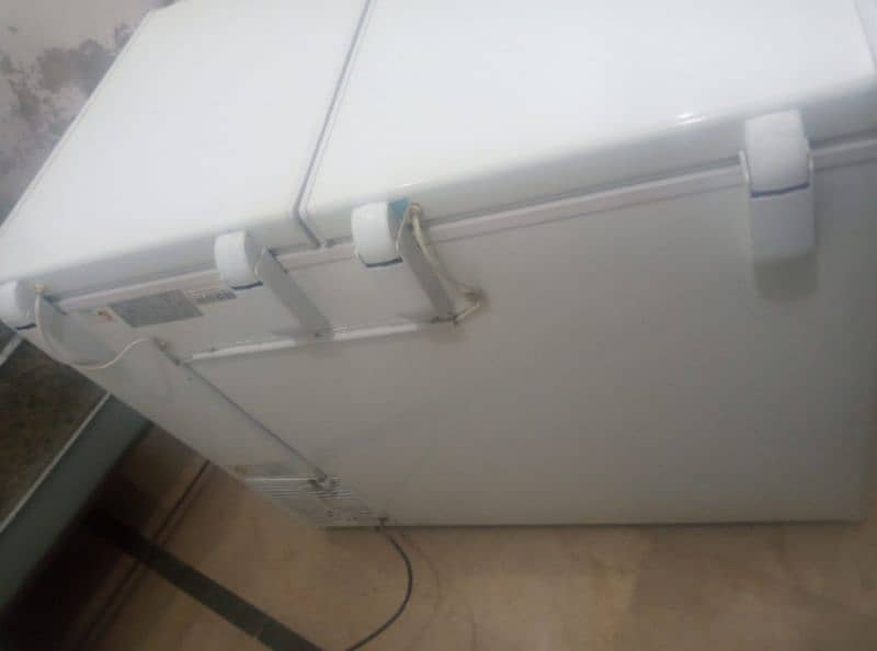 Haier freezer Model HDF-325ES 4