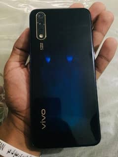 vivo s1