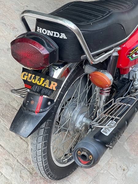 Honda 125 2022 5