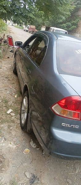 Honda Civic EXi 2004 4