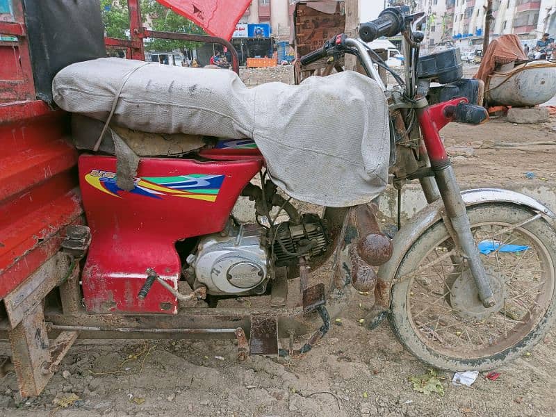 UNITED PLUS 100 Cc Loder Rickshaw. 9