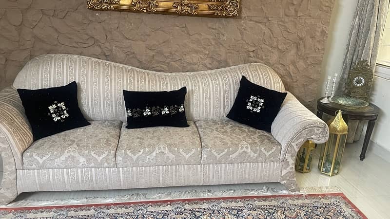 beautiful 5 setter sofa 3