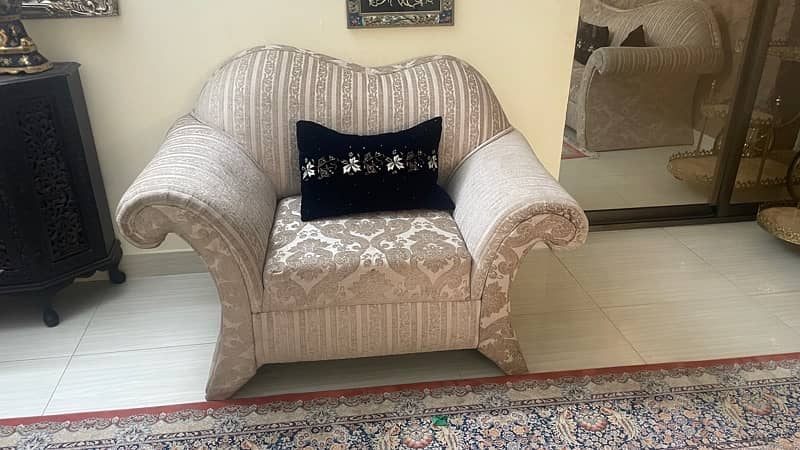 beautiful 5 setter sofa 4