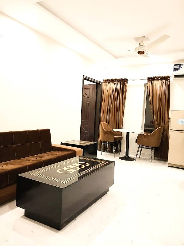 Luxury Furnished Flat Available on Daily Basis Rent 1