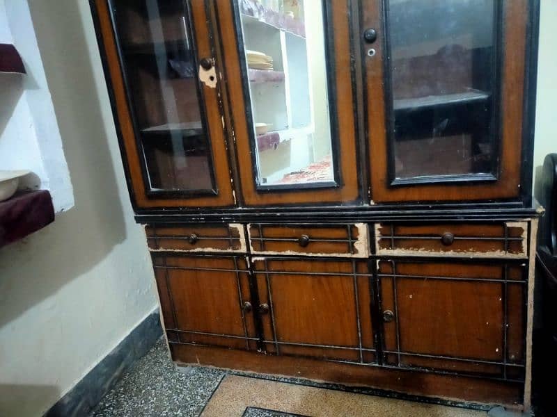 3 door wardrobe or Almari with mirror for sale 2