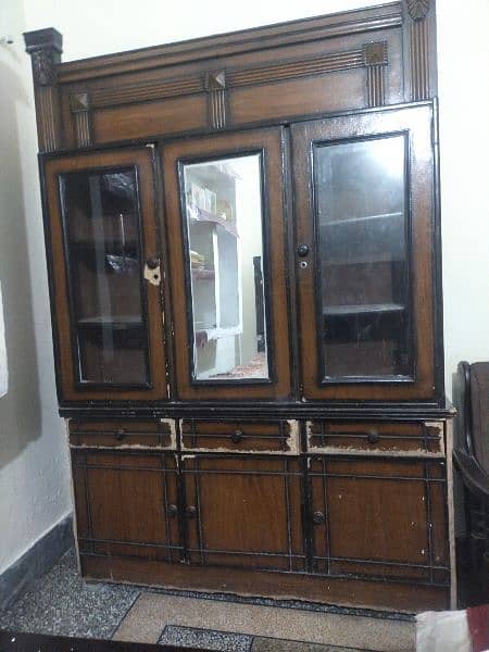 3 door wardrobe or Almari with mirror for sale 3