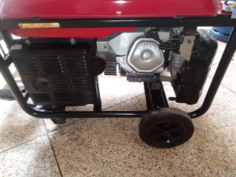 6700 Elemax Generator lush Condition location is peshawar city 1