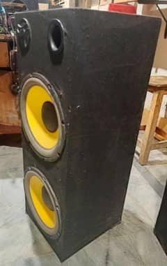 Dabal 12 inch woofer speakers  With box with Tweeter  Price 8000 only 0