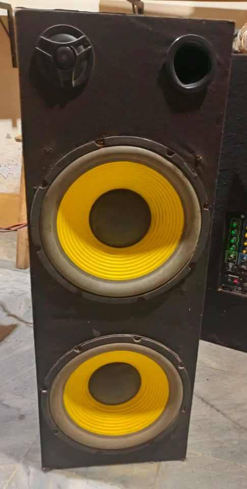 Dabal 12 inch woofer speakers  With box with Tweeter  Price 8000 only 1