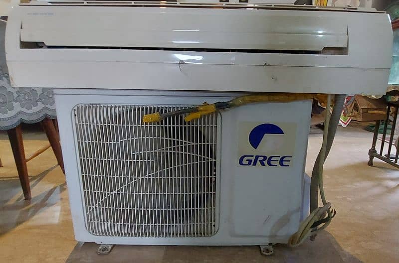 GREE 1.5 Ton Split AC | In Working Condition 0