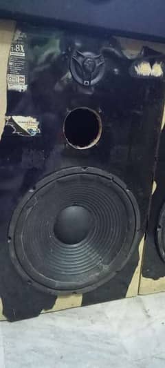 15 inch speaker with box's pair price 6000 A TO Z SOUND SYSTEM contac 0