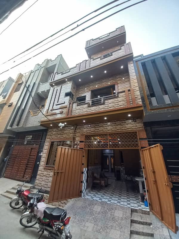 5 Marla Triple Storey House Owner Build House For Sale 0